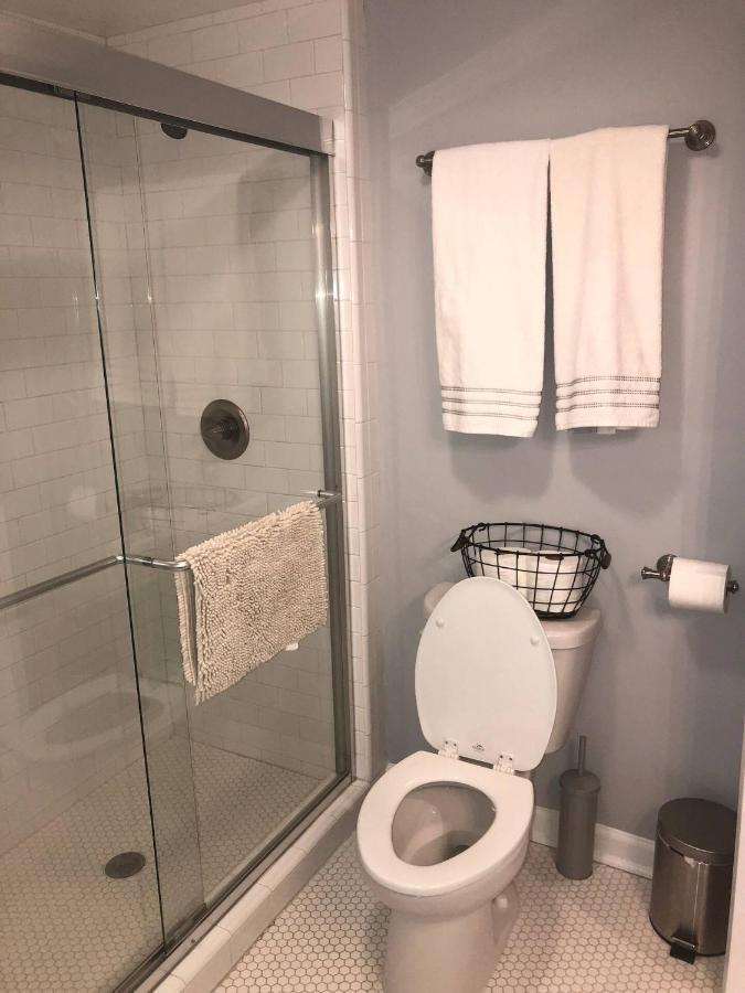 Recently Renovated Chic Durham Farmhouse Eksteriør billede