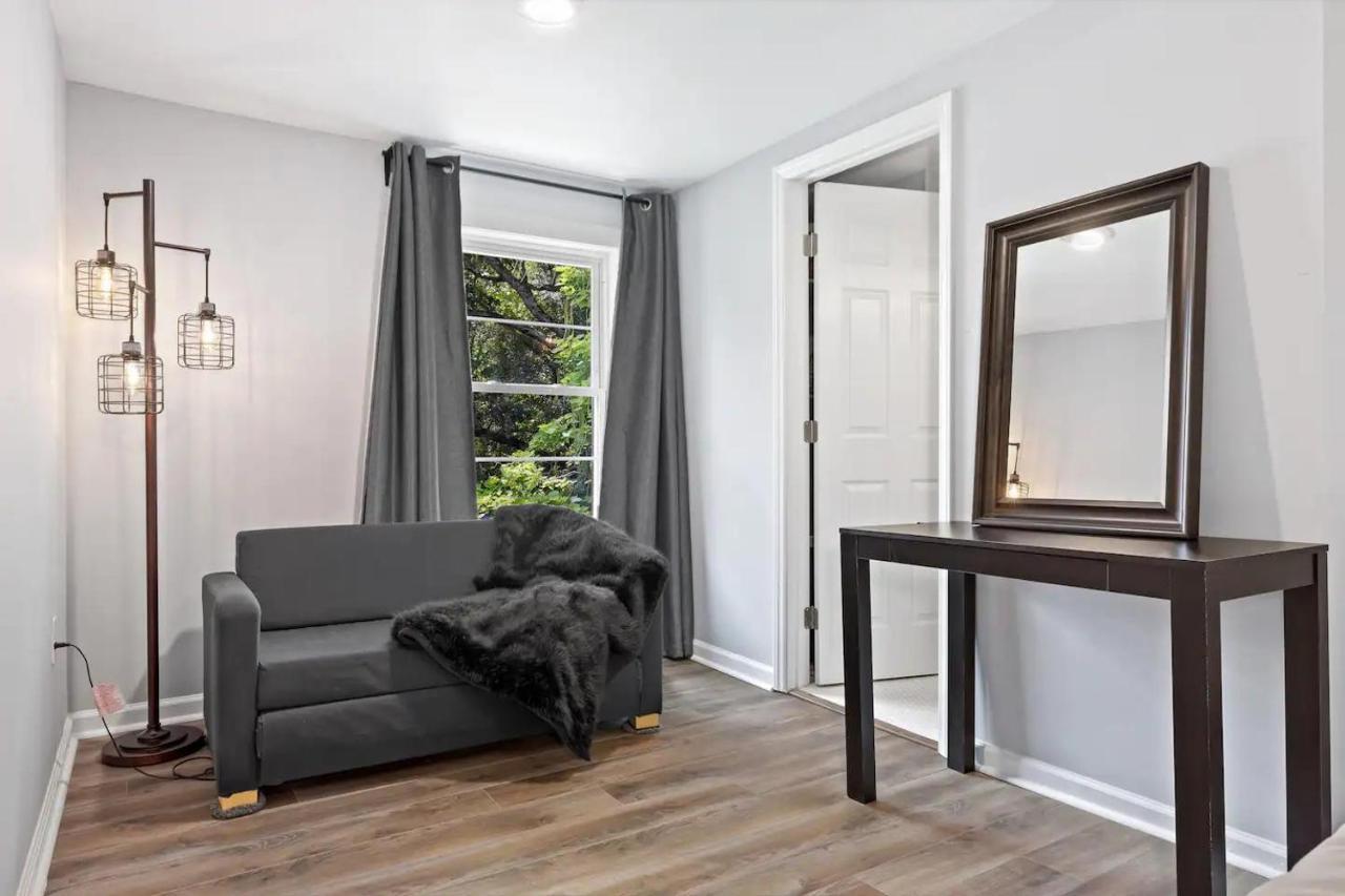 Recently Renovated Chic Durham Farmhouse Eksteriør billede
